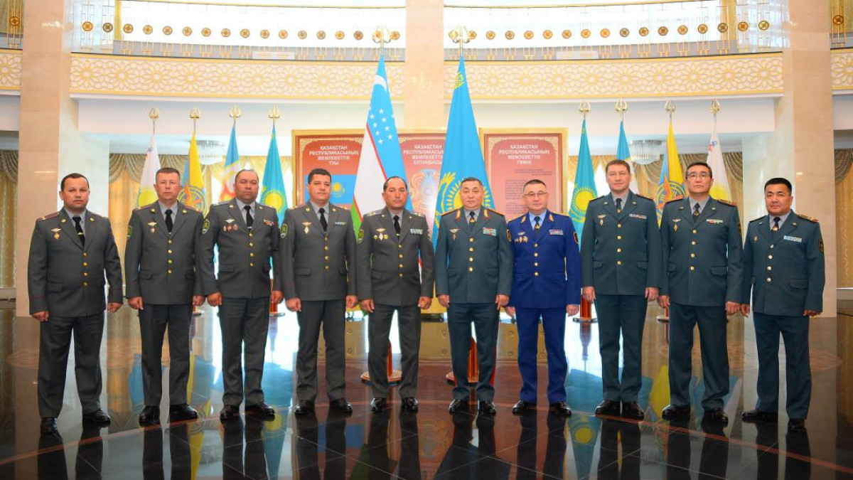 Қорғаныс министрлігіне Өзбекстанның әскери делегациясы келді