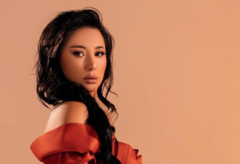 Көпшілікке жаңа әнін ұсынған Мәдина Сәдуақасова сынның астында қалды