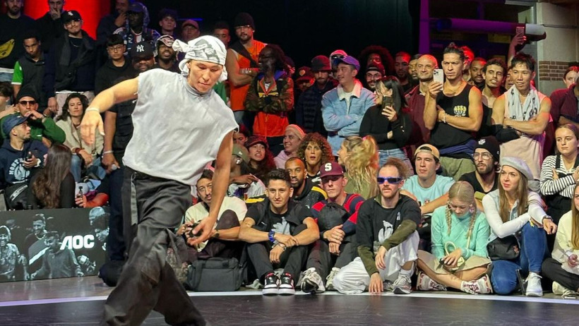  instagram.com/exorotic 