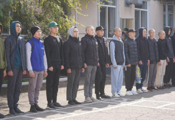 Алматинских призывников торжественно проводили на службу