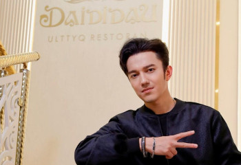 Димаш Кудайберген прорекламировал заведение своей сестрёнки в Астане