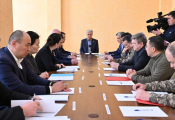 Глава государства провел заседание оперативного штаба