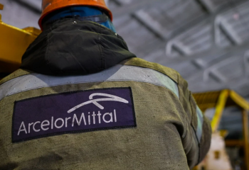 Какую помощь окажут семьям погибших при пожаре на шахте в Караганде