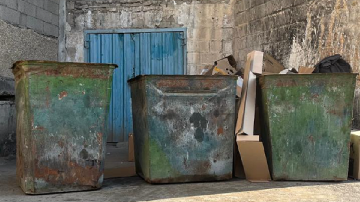 Жительница Актау платила за вывоз мусора «мертвых душ»