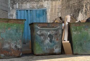 Жительница Актау платила за вывоз мусора «мертвых душ»