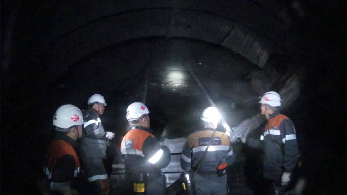До 45 увеличилось число погибших шахтеров в Карагандинской области