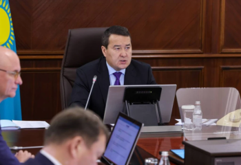 Халықтың несие алуы үлкен мәселеге айналып барады – Әлихан Смайылов