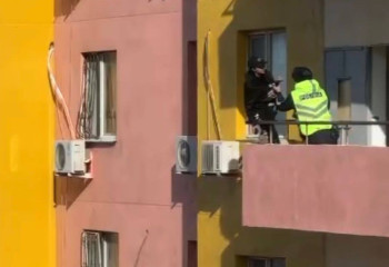 Атырау тұрғыны 15-қабаттан секірмек болған