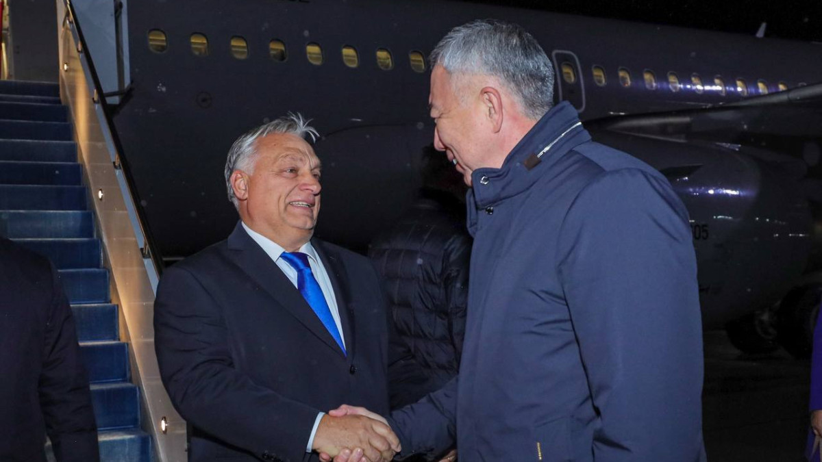 Премьер-Министр Венгрии прибыл с официальным визитом в Казахстан