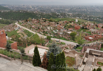 Алматинцы жалуются что места на кладбищах стали слишком дорогими