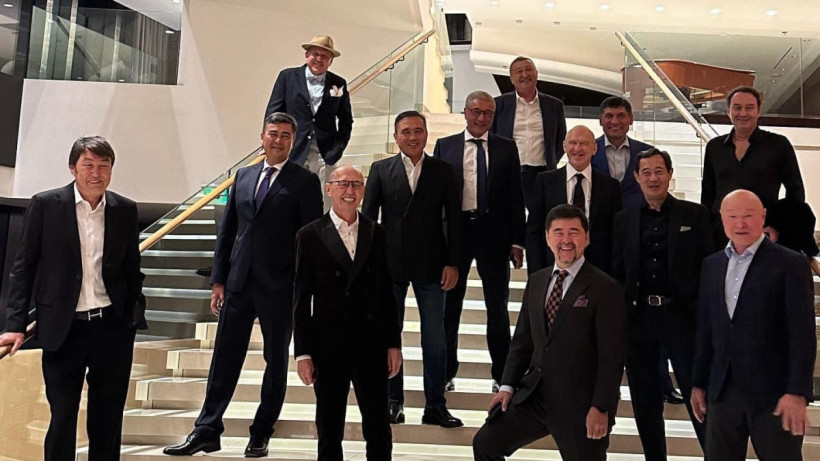  Әлеуметтік желіден 