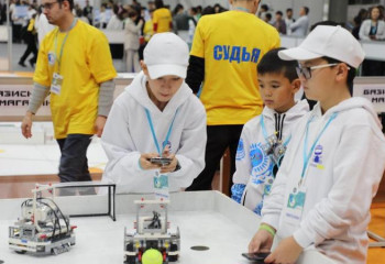 Қарағандыда басталған халықаралық робототехника фестиваліне 300-ден астам команда келді