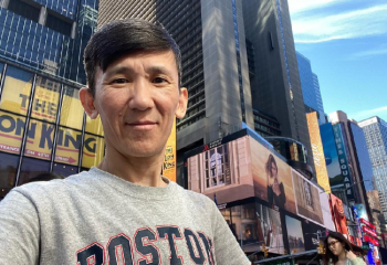 Шетелге оқуға балаларым ел көрсін деп түстім – Тимур Бектұр