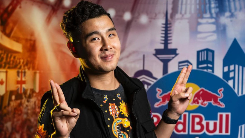  instagram.com/almas_urombayev 