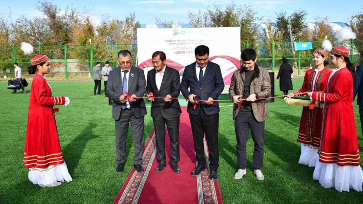 Своими усилиями сельчане открыли современную спортплощадку в Туркестанской области
