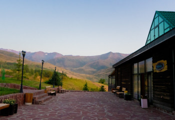 Таулы аймақтардағы жер телімдері саяжай құрылысына заңсыз берілген