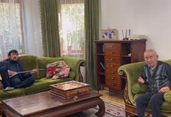 Ізбасарынан арнау естіген Жүрсін Ерман көз жасына ерік берді