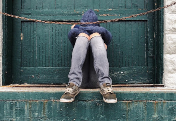 Учителя математики подозревают в изнасиловании школьника в гостинице: всплыли подробности случившегося в Сарканде