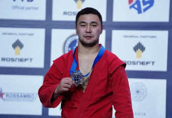 Еревандағы әлем чемпионатының екінші күнінде самбошылар тағы үш медаль иеленді