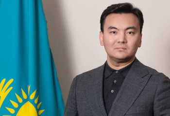 Қазақ оқушыларының 64%-ы ана тіліндегі мәтінді толық түсінбейді – Рауан Кенжеханұлы