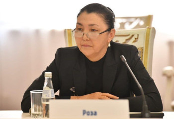 «Ер-азаматтардың бәрі шетінен қылмыскер екен...» Жазушы Роза Мұқанова қазақ қыздарына үндеу жасады