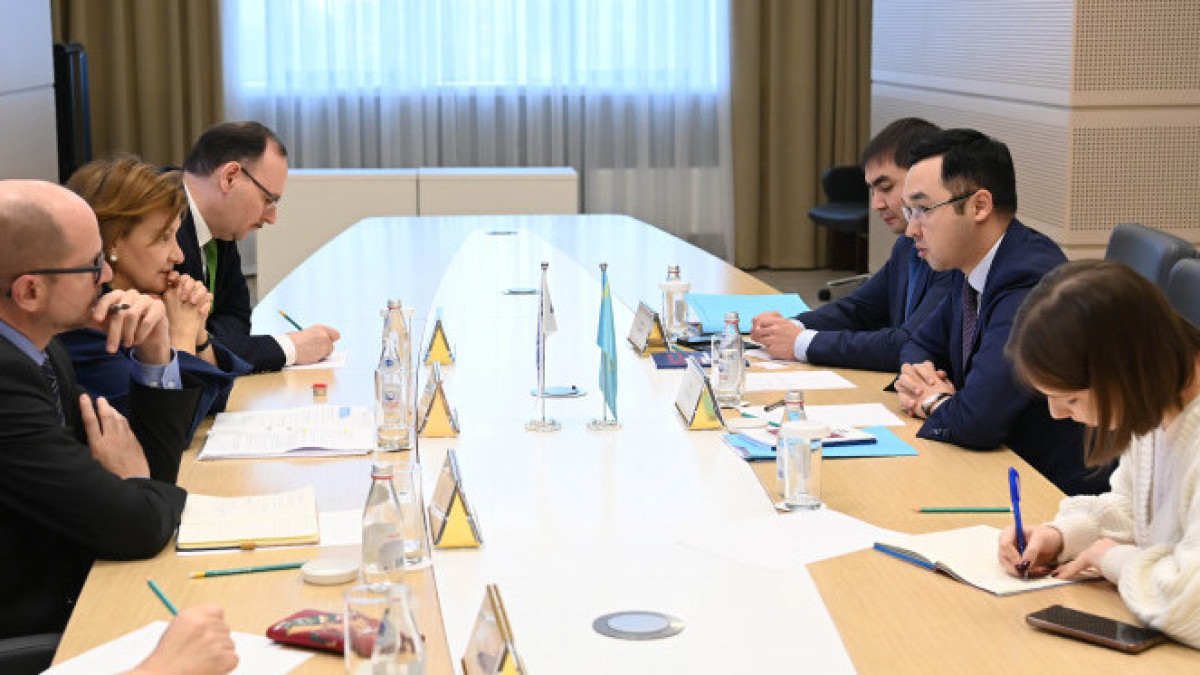 Переговоры по вопросам развития СМИ провели Казахстан и ОБСЕ