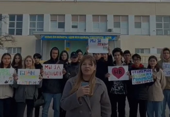 Уволенного учителя школы в Актау не восстановили в должности: Школьники записали видеообращение к Президенту