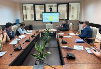 Как казахстанским пчеловодам продавать мёд в Европу