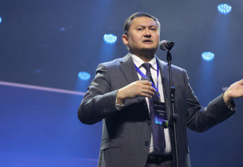 «Я могу получить дипломы ведущих вузов США, Китая, Кореи, Германии в Казахстане» - глава миннауки рассказал о новом бренде образования