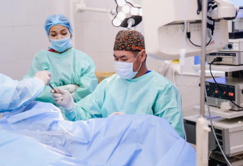 Дәрігерлер Маңғыстауда әйел жатырынан 20 апталық жүктілік кезіндегідей ісік алды