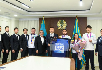 IV Азия пара ойындары: Елордалық спортшыларға қаржы сертификаттары табысталды