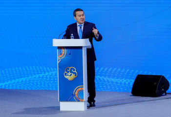 Domestic producers not need to obtain industrial or CT-KZ certificates — Alikhan Smailov