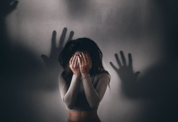 Әдемі әйелден, жалғыздықтан, 666 санынан қорқу... Зaмaнayи aдaмдaрдың фобиясы қандай?