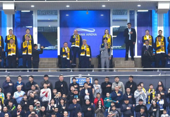 Кто из известных личностей присутствует на матче Казахстан - Сан-Марино