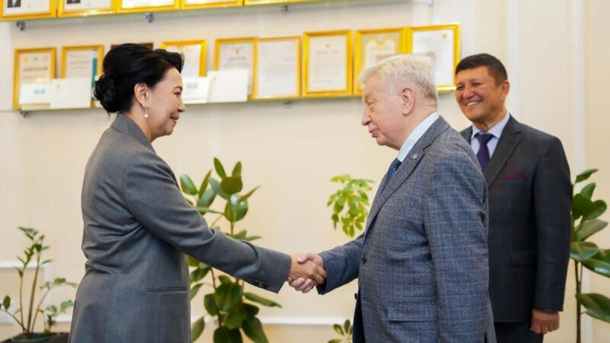 80 лет исполнилось одному из старейших университетов Казахстана