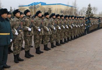 В Астане прошла церемония принятия присяги солдат осеннего призыва