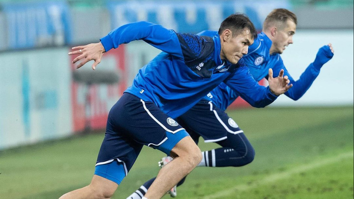 Казахстанская сборная по футболу провела тренировку в Словении