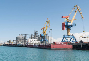 Морской порт Актау на 22% увеличил перевалку грузов за 10 месяцев