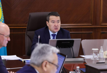 Пойыздардың үнемі кешігіп келуі, қызметтің нашарлығы қалыпты жағдайға айналып барады – Әлихан Смайылов