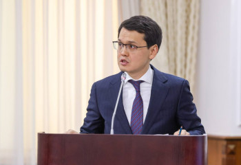 Kazakhtelecom to sell one of its mobile operators in 2024, says Minister