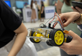 Ауыл мектептерінде робот техникасы кабинеттері ашылады