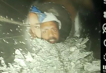 В Индии установлена видеосвязь с блокированными в тоннеле рабочими