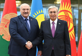 Тоқаев Беларусь президентімен кездесті