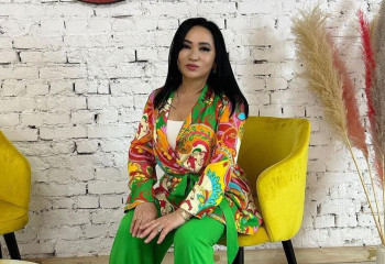 «Келінді жоғары шығарыппыз». Гүлзира Айдарбекова жан сырын ақтарды