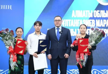 Автобусты апаттан аман алып қалған Ақжол Геройға iPhone 15 табысталды