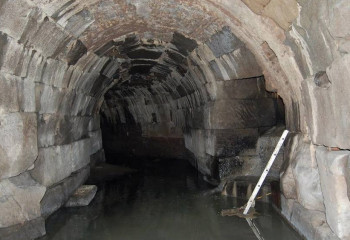 Интересные находки сделали ученые в канализации Колизея