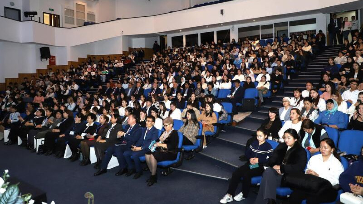 В Туркестане прошел международный конгресс по биологии тюркского мира