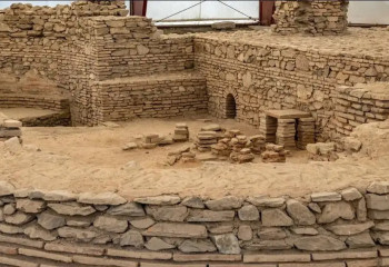 Сарайшық орнынан адам сүйектері мен күміс тиындар табылды