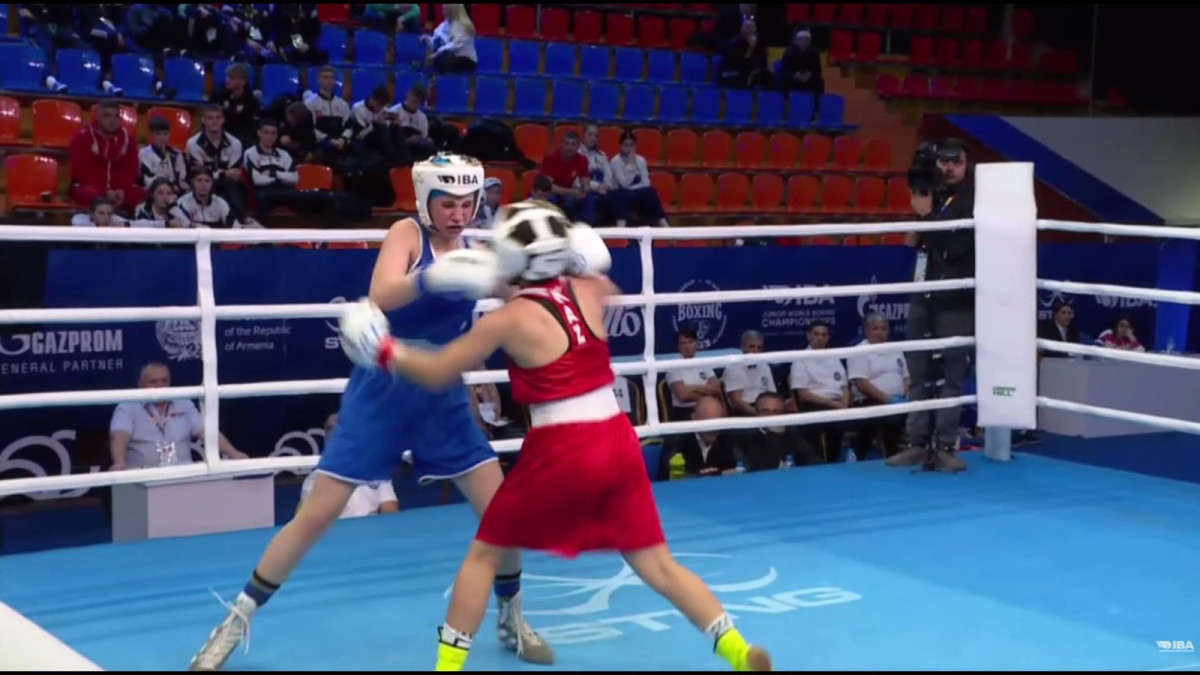 Казахстанская боксерша Айша Сариева одержала убедительную победу в своем первом поединке
