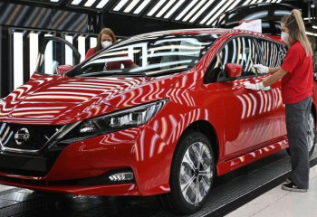 Nissan to lead £2bn investment in UK electric car plant